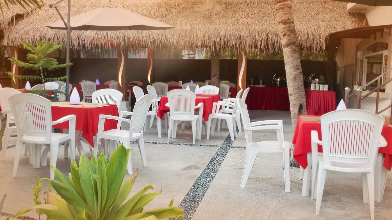 Santa Rosa Maldives Hotel Thulusdhoo Buitenkant foto