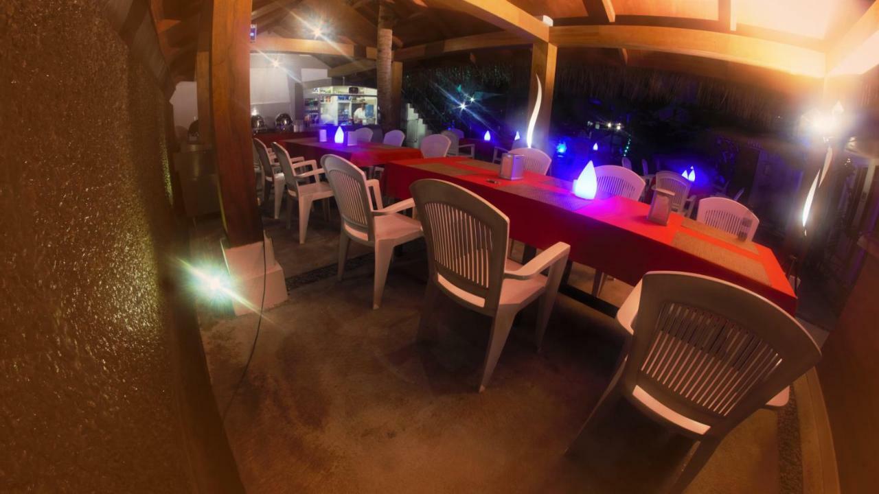 Santa Rosa Maldives Hotel Thulusdhoo Buitenkant foto