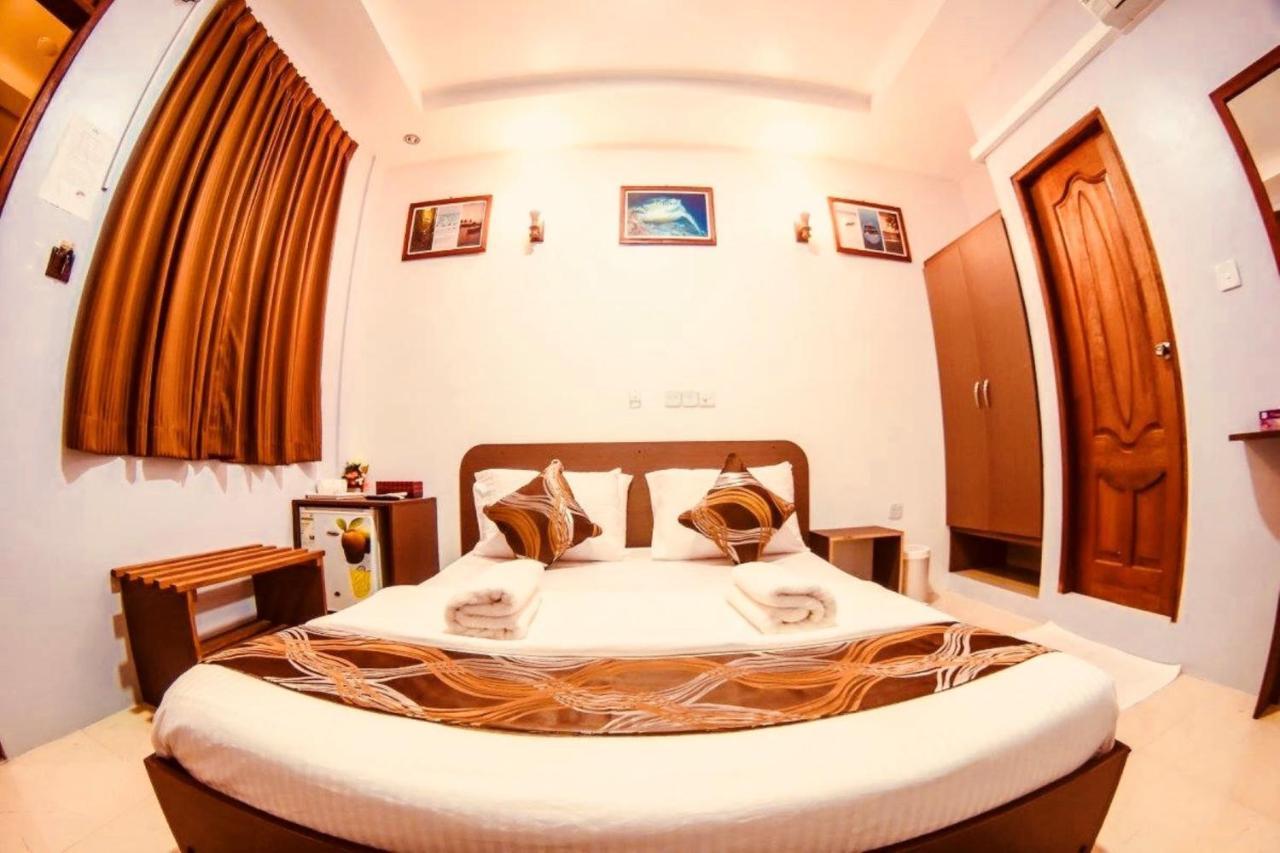 Santa Rosa Maldives Hotel Thulusdhoo Buitenkant foto